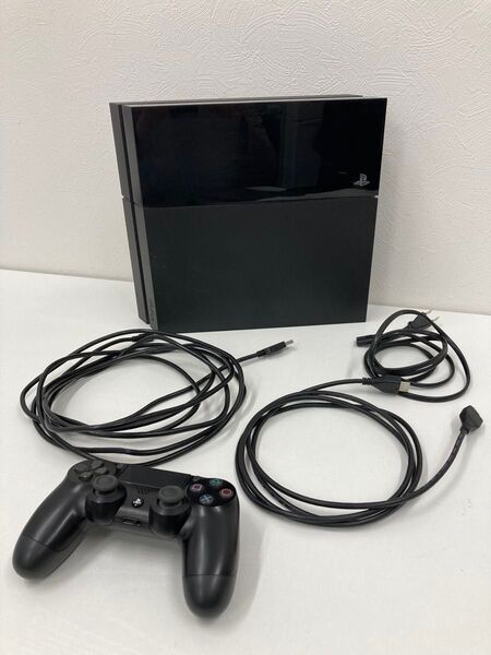 PlayStation 4 本体+コントローラー+ケーブル類