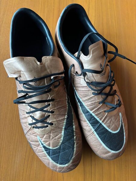 ナイキサッカースパイク ハイパーヴェノムフィニッシュ