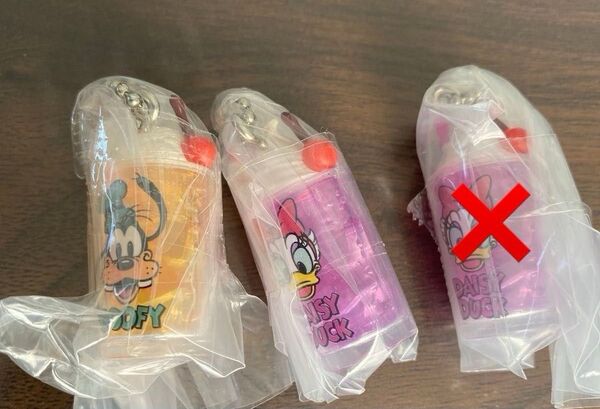 ディズニー レトログラスミニチュアチャーム キーホルダー