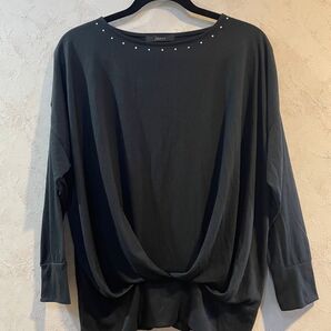 黒 カットソー Tシャツ 無地 ストーン ビジュー レイヤー Uネック オフィスカジュアル 春