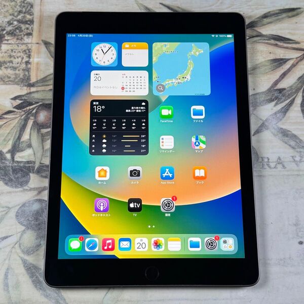 iPad 第5世代 Wi-Fi+SIMフリー○A1823