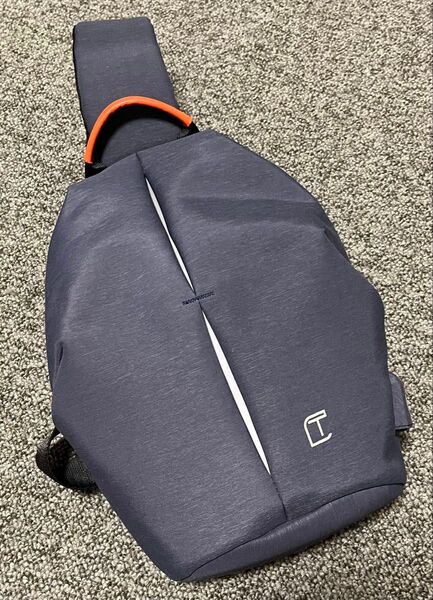 TANGCOOL ボディバッグ ダークグレー USB