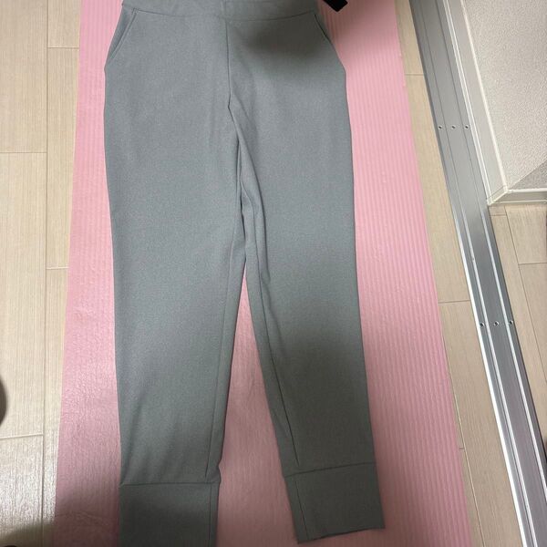 有木P2 スリムパンツ 新品未使用