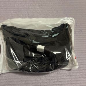 ユニクロ マルチポケットミニバッグ 非売品