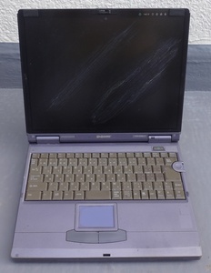 注目：SONY ★ ソニー 14インチ～ ノートパソコン PCG－8424 ★ 中古ジャンク