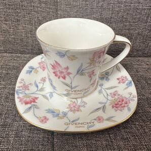 【使用品】GIVENCHY ジバンシィ カップ&ソーサー