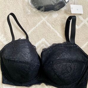 K75 ブラのみ 黒 3/4カップ タグ付き 下着/ブラジャー/大きいサイズ