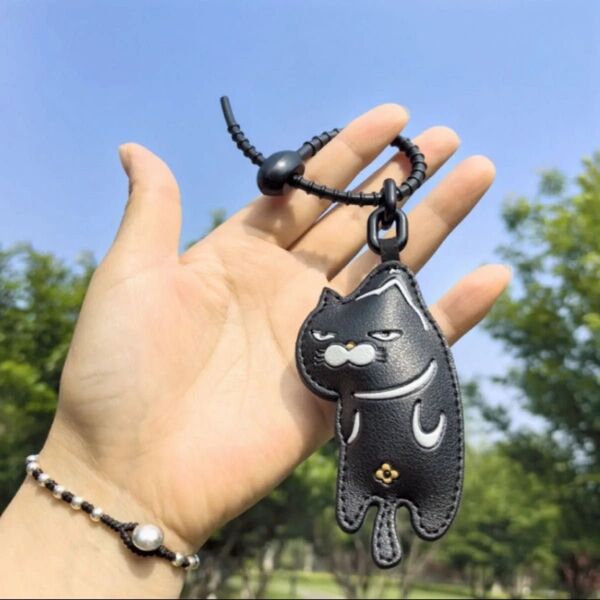 迅速発送!新品 黒猫 キーホルダー バックチャーム ぶさかわ ねこ 猫
