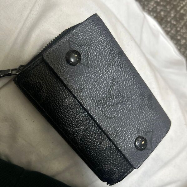 ビトン 貰い物です。多少の汚れあります。 財布 二つ折り ウォレット