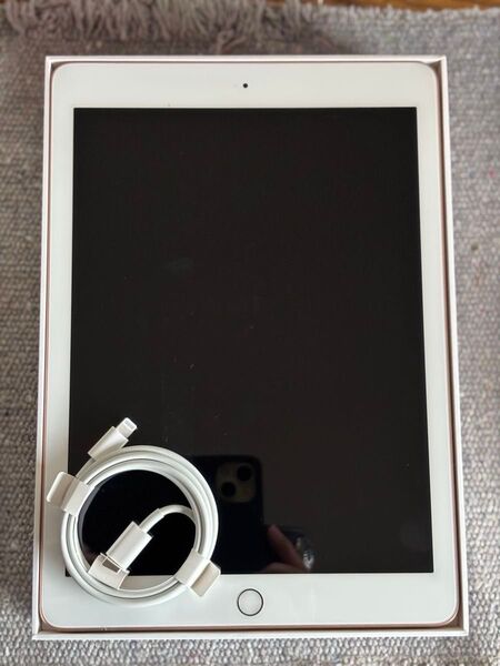 iPad 第6世代 32GB 美品