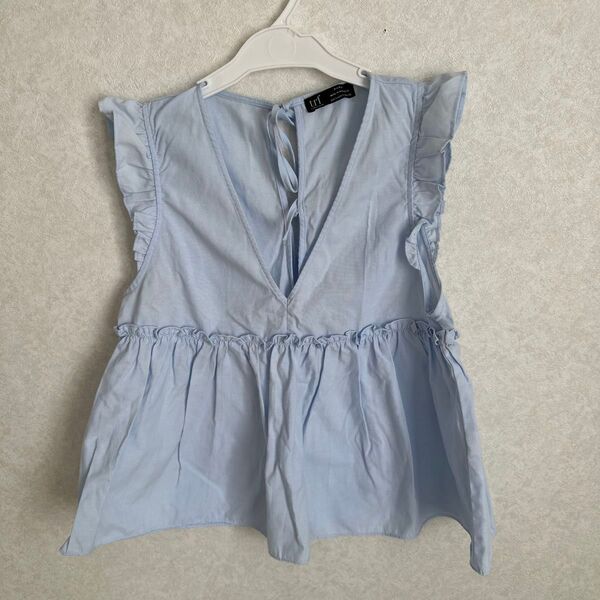 ZARA フリル カットソー トップス ノースリーブ