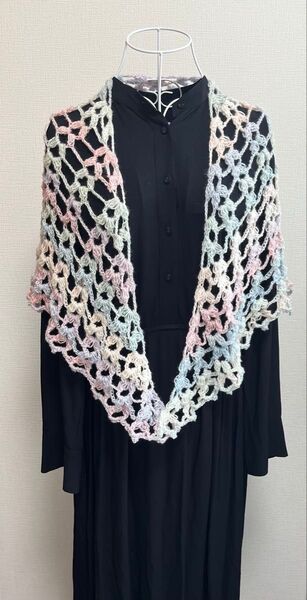 透かし編み三角ショール【ハンドメイド】