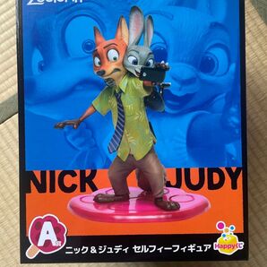 ズートピア Happyくじ A賞 セルフィーフィギュア