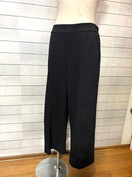 ドゥクラッセ ワイドパンツ サイズM