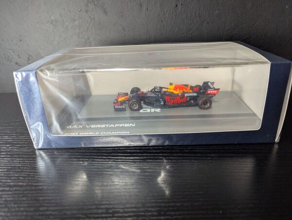 【新品未開封】マックス・フェルスタッペン 2021 ワールドチャンピオン ミニカー レッドブル ホンダ F1
