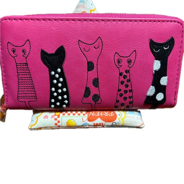 猫のイラスト入り長財布 ピンク