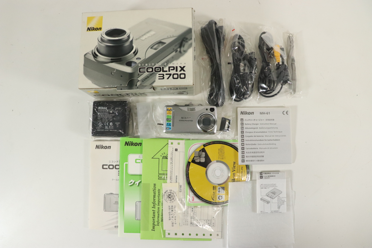 Yahoo!オークション -「nikon coolpix s3700」の落札相場・落札価格 Yahoo!オークション -「nikon coolpix s3700」の落札相場・落札価格