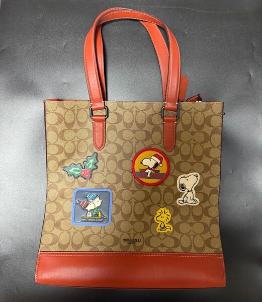 【COACH X PEANUTS】グラハム ストラクチャード トート・シグネチャー キャンバス・パッチ
