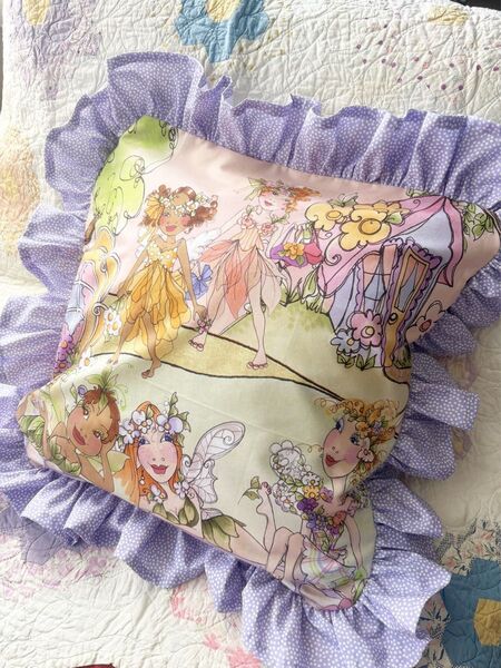 クッションカバー☆ハンドメイド*フリル☆ロラライハリス☆Fairy Hill