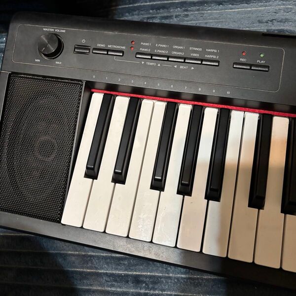 YAMAHA piaggero NP-12B 電子ピアノ