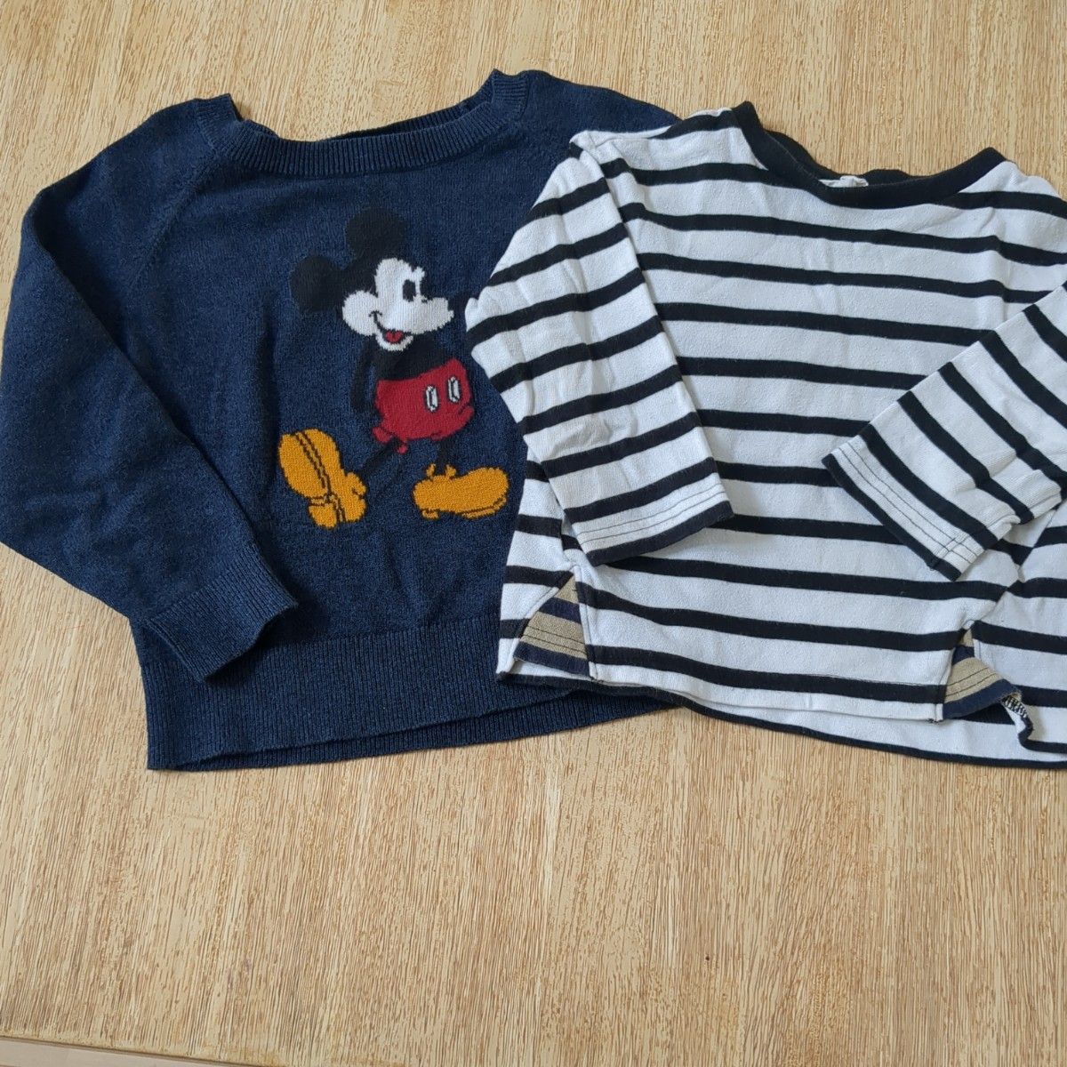 ミッキーニットとボーダーロングTシャツのセット