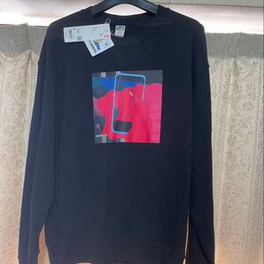 ユニクロ KAWS コラボ スウェット M 黒 ブラック 新品 同様