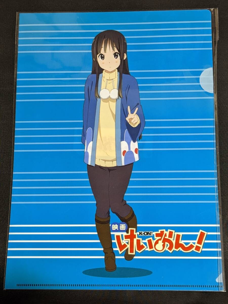 映画『けいおん！』京アニ描き下ろし前売券&パノラマポスター
