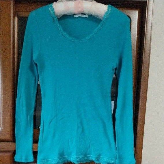 ◆ローリーズファーム◆シンプルな青緑色のTシャツ◆シンプルなグリーン色の綿100%カットソー◆シンプルな長袖Mレディース