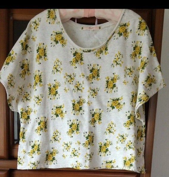 今月削除します◆ワールド◆バラ柄カットソー/トップス◆Tシャツ/L/綿