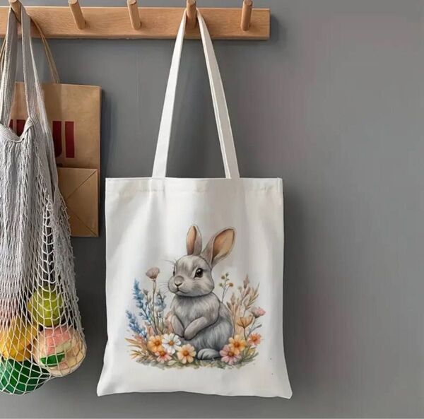 【新品】うさぎ お花 イラスト トートバッグ キャンバスバッグ バッグ 軽量 ベージュ