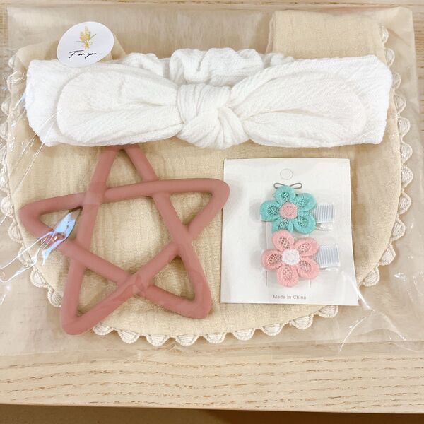 出産祝い ギフトセット 女の子 スタイ4点セット