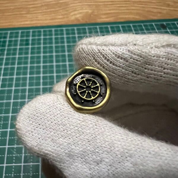 deaf breed デフブリード 歯車 コンチョ パーツ 真鍮 ブラス 金属 金具 カスタム アクセサリー 小物