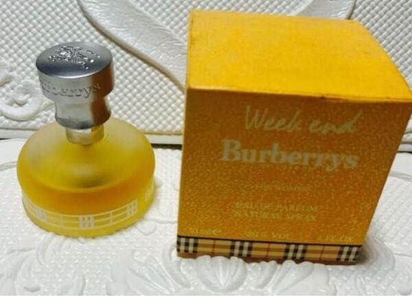 Burberrys Weekend FORWOMEN バーバリーウィークエンドフォーウイメン オードパルファム30ml 旧タイプ