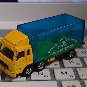 トミカ マリンすいぞくかん ミニカー