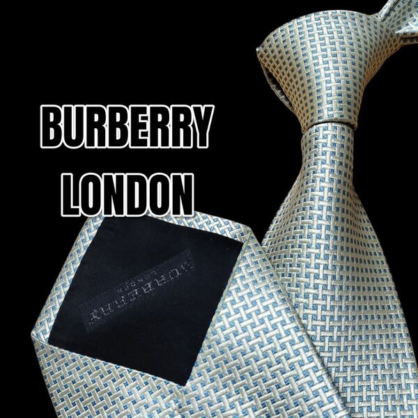 BURBERRY LONDON チェック柄 ホワイト/ライトブルー系