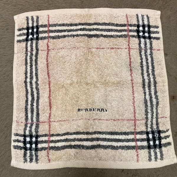 BURBERRY タオルハンカチ ベージュ チェック