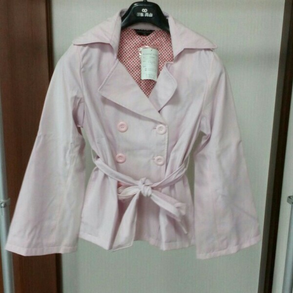 ピンクのスプリングコート
