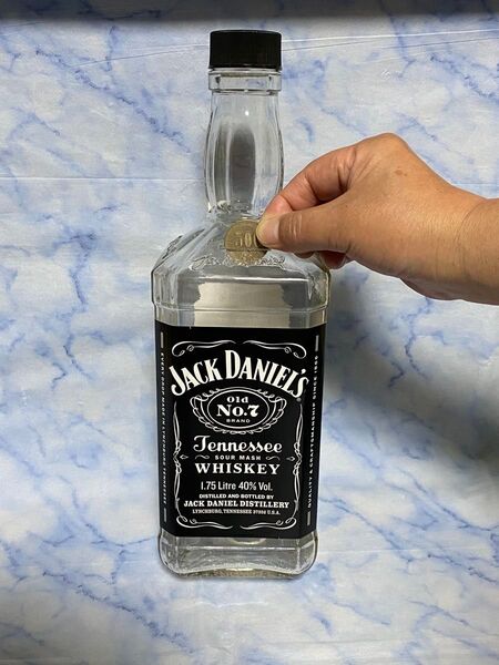 貯金箱 ジャックダニエル1750ml 空き瓶 コイン取り出し口有り