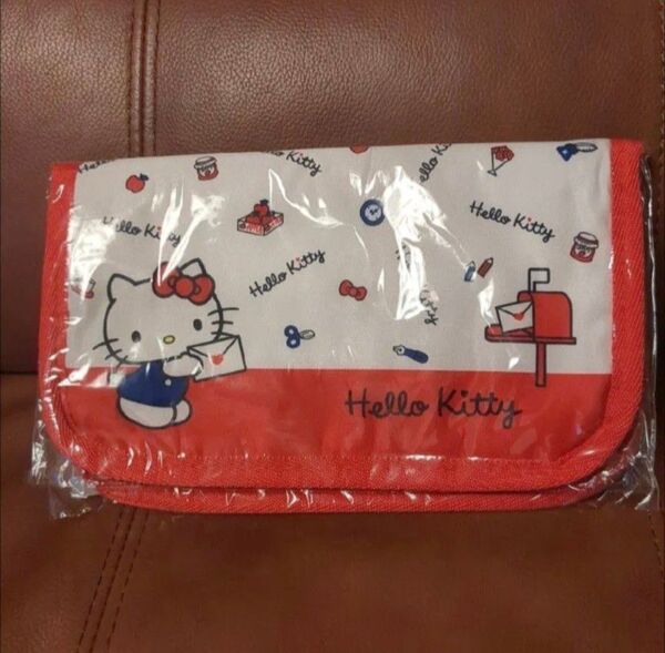 【新品未使用】郵便局限定 ハローキティ マルチケース 母子手帳 パスポートケース