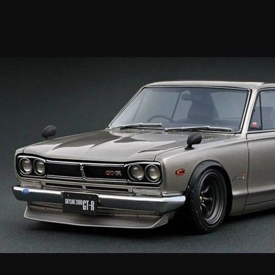 イグニッションモデル 1/18スケール 日産 Skyline 2000GT-R (KPGC10) Silver IG3613