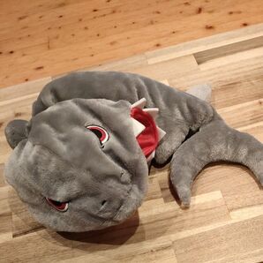 USJ ユニバ 被り物 JAWS ジョーズ しっぽ長いバージョン