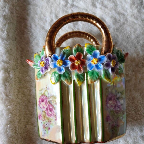 ROYAL ASHMORE 花柄の陶器製小物入れ 中古