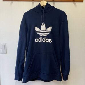 adidas トレフォイルパーカー ネイビー