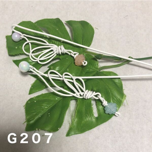 ハンドメイド 天使の羽根揺れる ワイヤーガーデンピック 2色セット