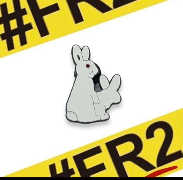 fr2 エフアールツー ピンバッジ バッジ BADGE ピンズ rabbit ラビット