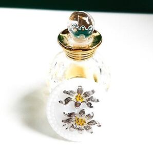 【在庫限り】 109 銀のマーガレット ホワイト直径2.7cm チェコ ガラスボタン