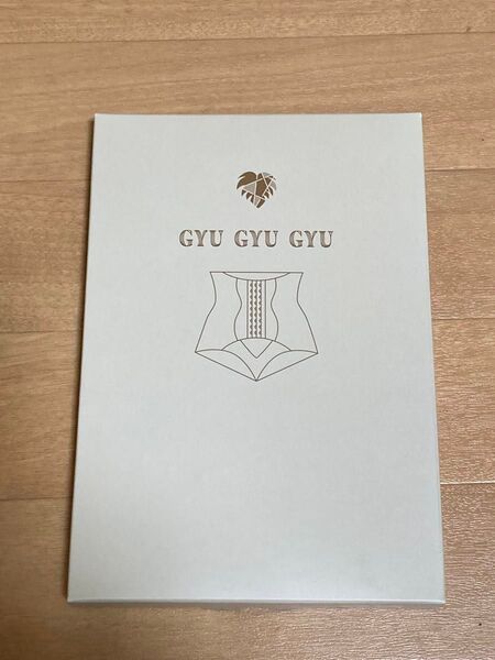モンステラ ギュギュギュ gyugyugyu ベージュ XLサイズ 正規品