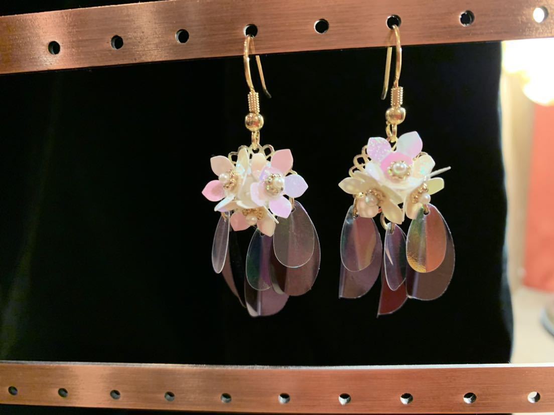 New [Handmade] Flower Earrings *Transparent*Great for Gifts*Black CR-E2①, Handmade, Accessories (for women), Earrings, Earrings