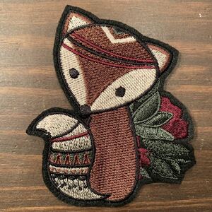 新品★刺繍ワッペン 【送料無料】高品質 リス 大きめ 8.5cm アイロンワッペン 刺繍ワッペン 栗鼠 ハンドメイド/素材/手芸　CR_K