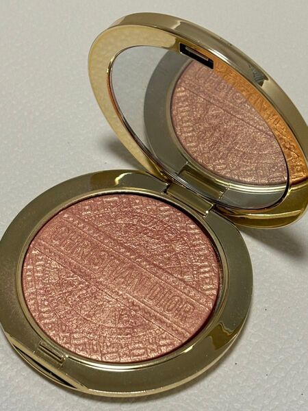 DIOR FOREVER COUTURE LUMINIZER 002